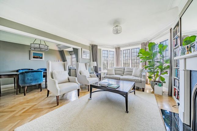 Manor Fields, Putney, London, SW15 3 bed flat for sale