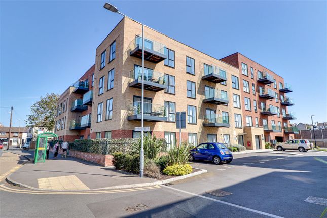 Fairfax Drive, Westcliff