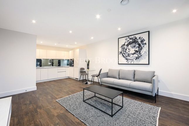Kempton House, 122 High Street... 1 bed apartment for sale