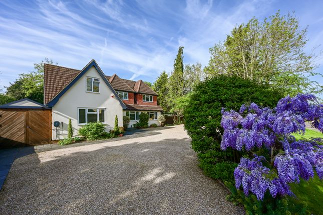 5 bed detached house