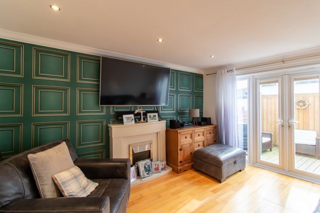 4 bed town house