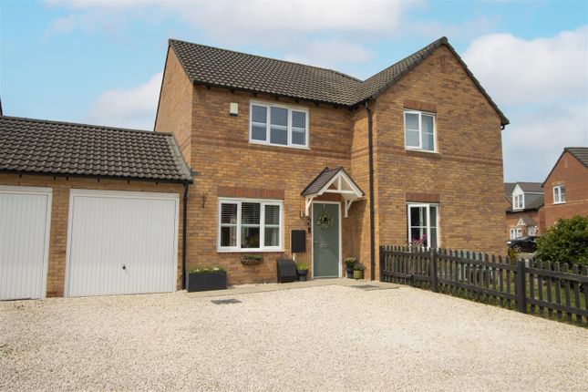 Moorspring Way, Old Tupton, Chesterfield 2 bed semi
