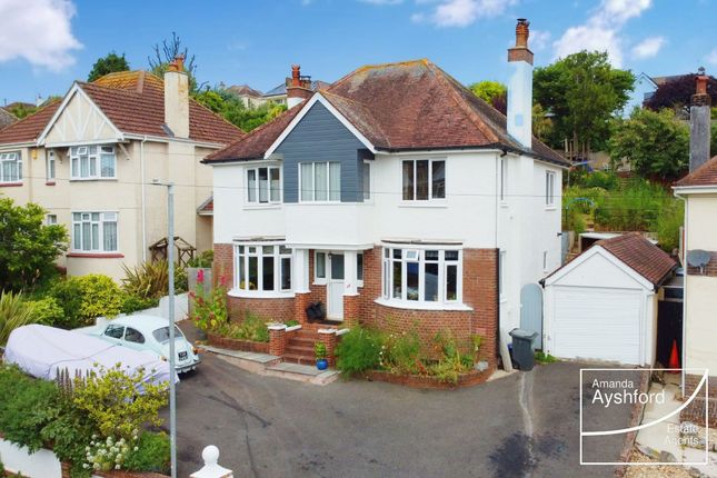 4 bed detached house