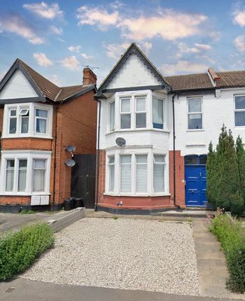 3 bedroom flat for sale