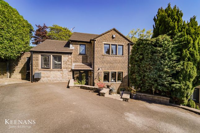 4 bed detached house
