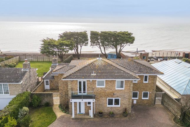 Waters Edge, Aldwick, PO21 4 bed detached house for sale