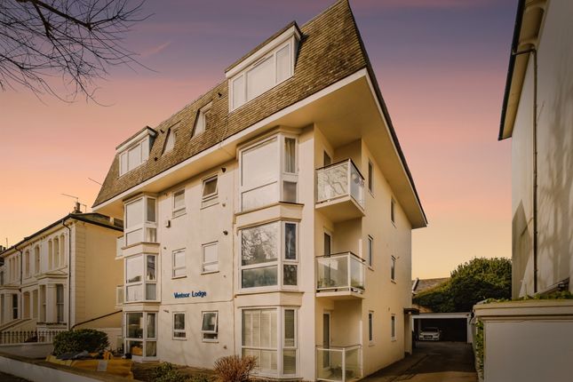 1 bedroom ground floor flat for sale