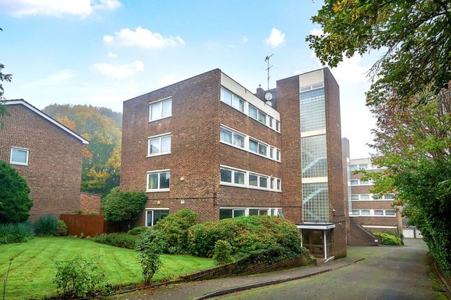 Marcourt Lawns, Hillcrest Road... 2 bed flat for sale