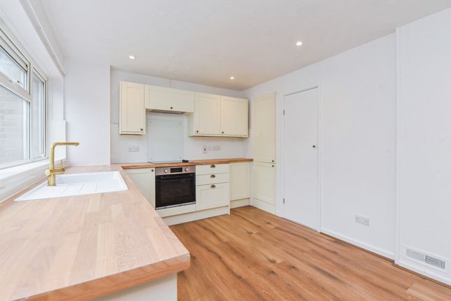 3 bed terraced house