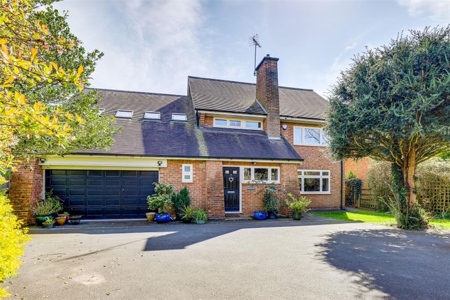 4 bed detached house