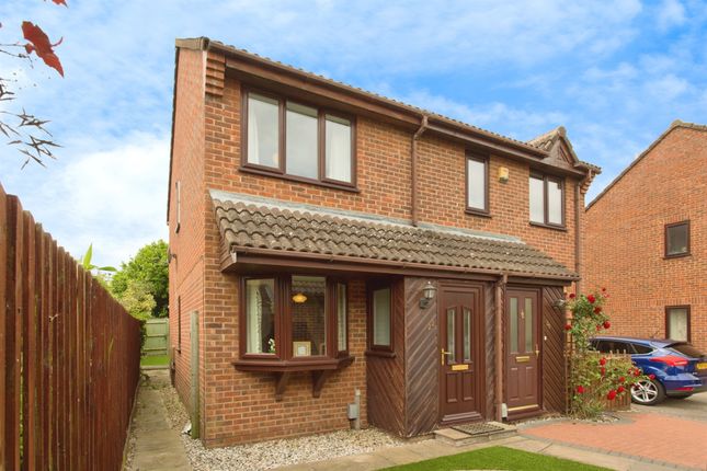 2 bedroom semi-detached house for sale