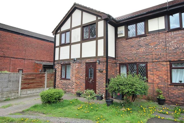 6 bedroom end of terrace house for sale