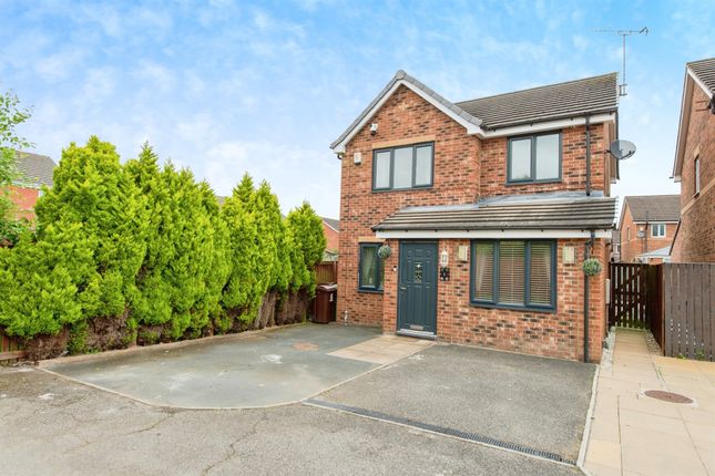 3 bed detached house