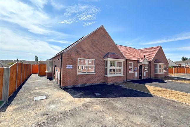 Flaxwell Fields, Lincoln Road... 2 bed bungalow for sale