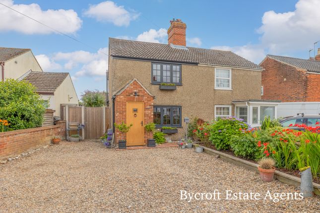 2 bedroom semi-detached house for sale