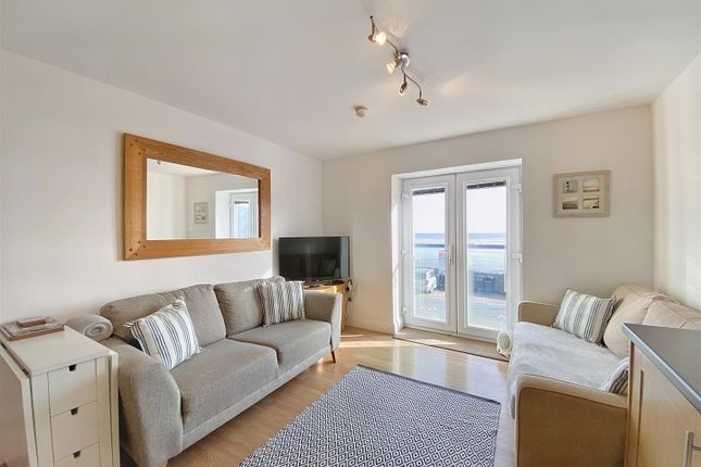 The Waterfront, Marsh Road... 2 bed flat for sale