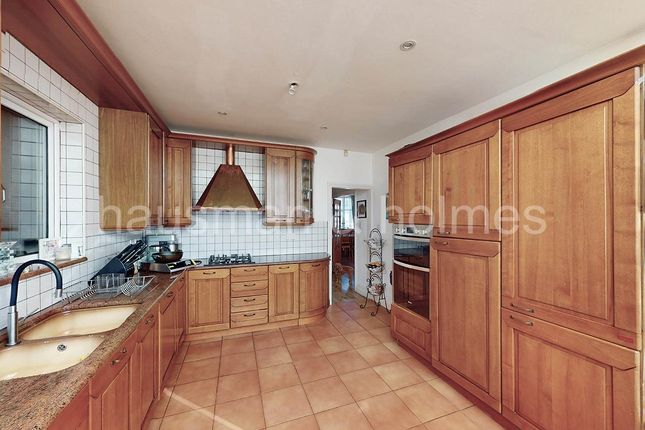 7 bed property