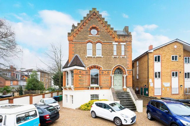 Surbiton, Surbiton, KT6 2 bed flat for sale