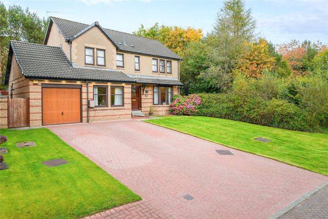 5 bed detached house