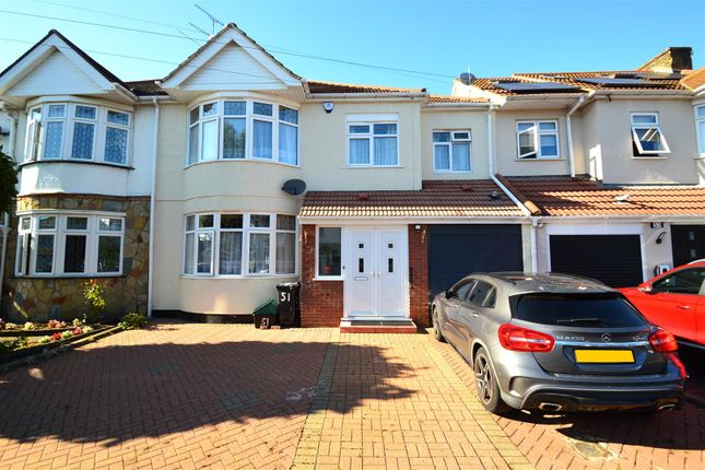 Vista Drive, Redbridge, IG4 5JF 4 bed semi