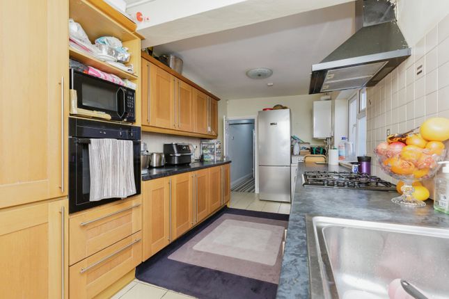 5 bedroom terraced house for sale