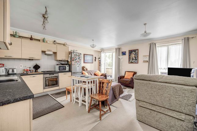 2 bed flat