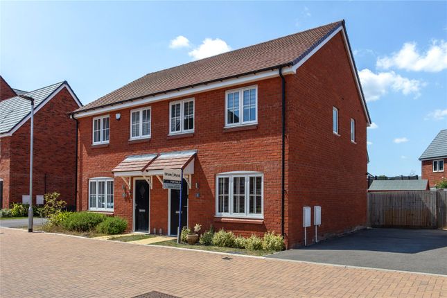 Burns Road, Shortstown, Bedford... 3 bed semi