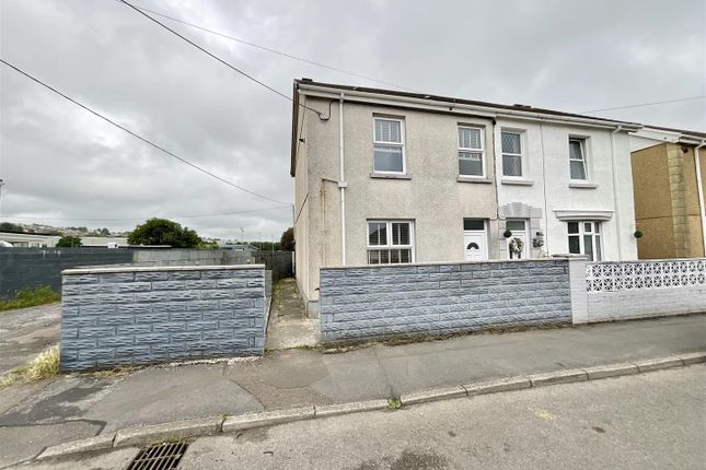 3 bed semi-detached house