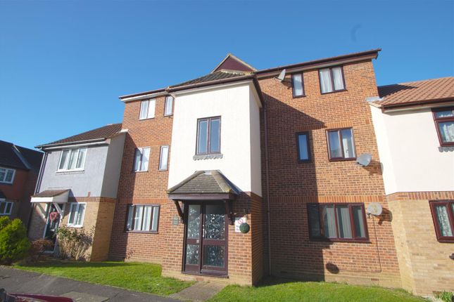 Robinia Close, Basildon SS15 1 bed apartment for sale