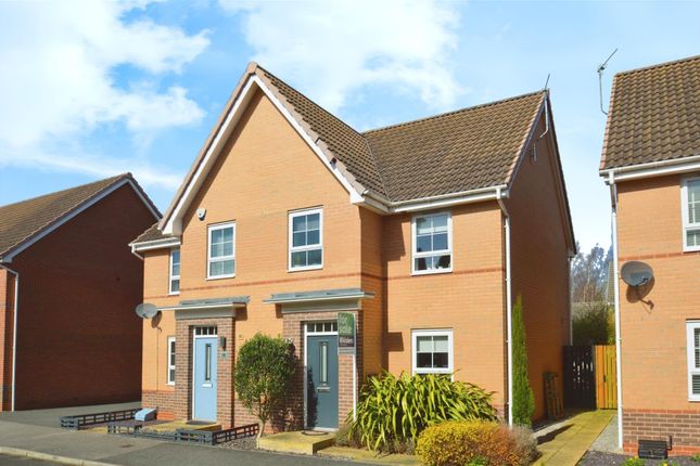 3 bed semi-detached house