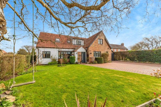 4 bed detached house