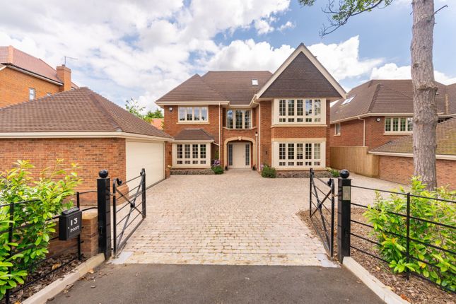 6 bedroom detached house for sale