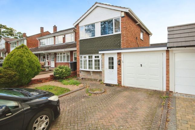 3 bed detached house