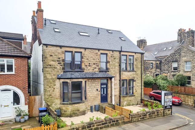 College Street, Harrogate, HG2 3 bed semi