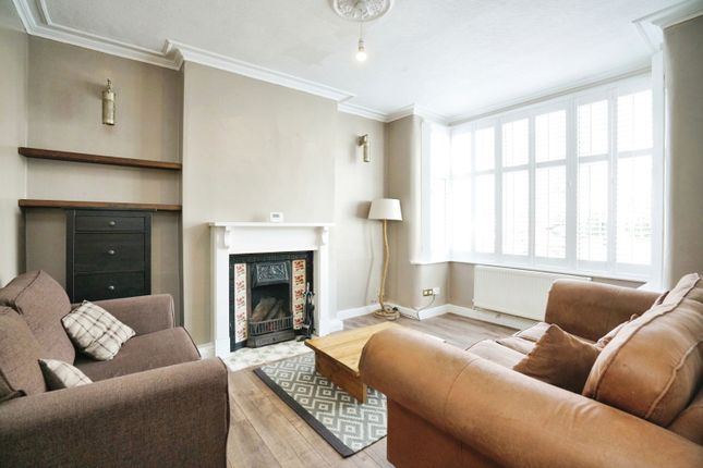 3 bed detached house
