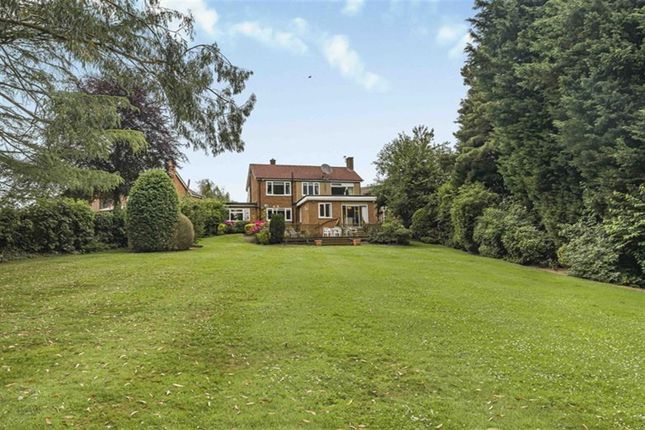 4 bed detached house