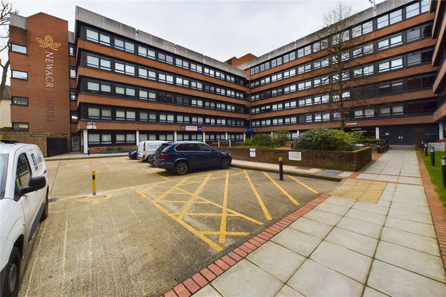 Wood Street, East Grinstead RH19 1 bed apartment for sale