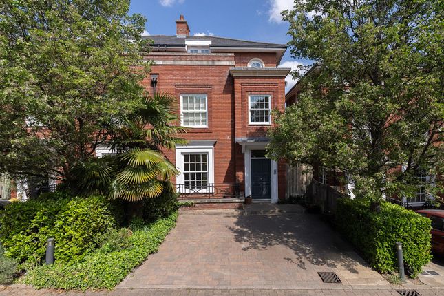 Arcadian Place, Southfields, London... 5 bed semi