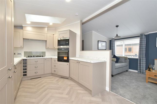 2 bed mobile/park home