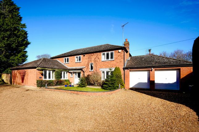 5 bed detached house
