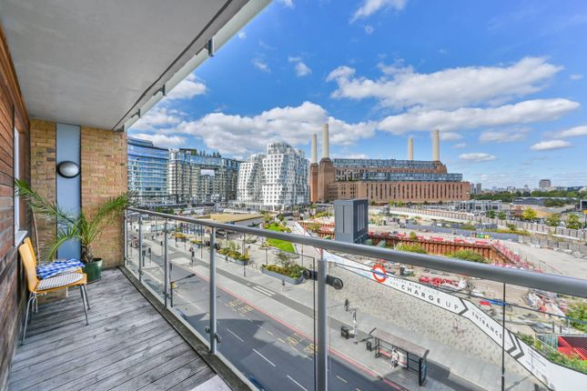 Viridian Apartments, Battersea Park... 2 bed flat for sale