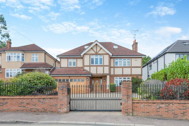 6 bedroom detached house for sale