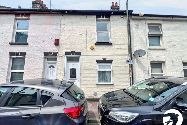 Dale Street, Chatham, Kent, ME4 2 bed terraced house for sale