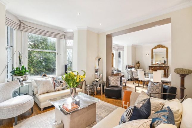 3 bedroom flat for sale