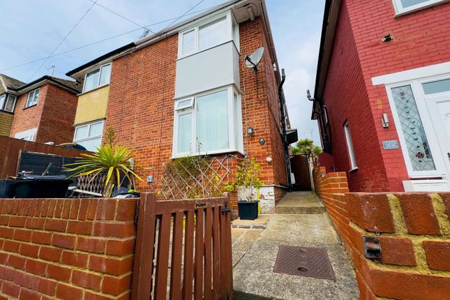 Wardour Close, Broadstairs CT10 4 bed semi