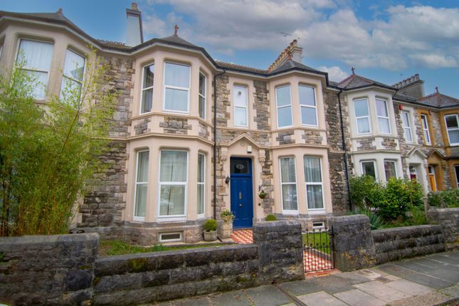 6 bedroom terraced house for sale