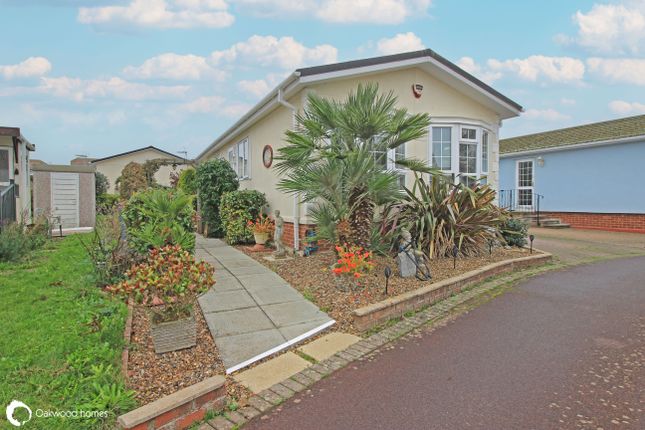 Court Mount, Birchington, Kent, CT7 2 bed bungalow for sale