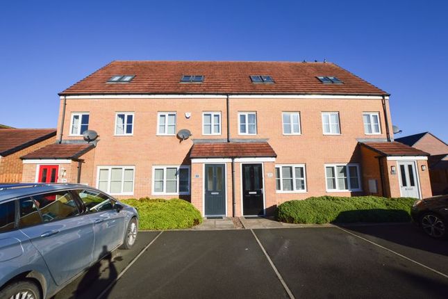 3 bedroom terraced house for sale