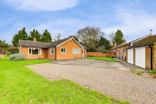 Shelton, Newark NG23 3 bed detached bungalow for sale
