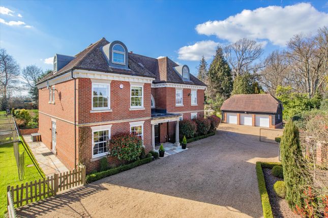 6 bedroom detached house for sale